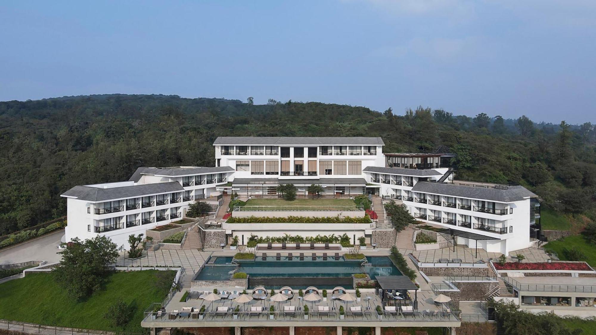 Courtyard By Marriott Mahabaleshwar Hotel Exterior foto