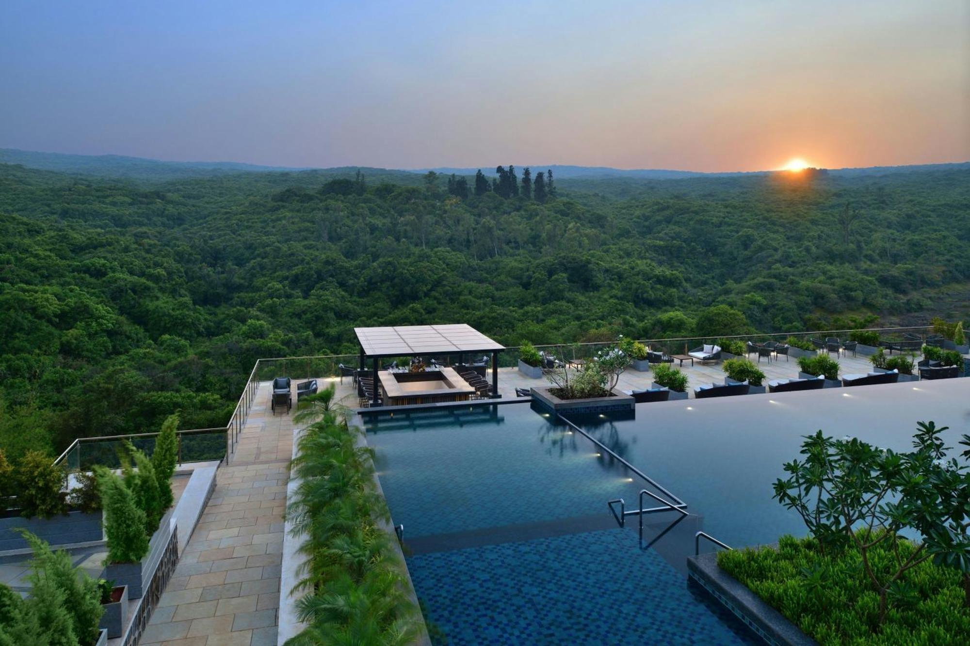 Courtyard By Marriott Mahabaleshwar Hotel Exterior foto